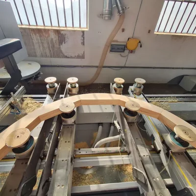 realizzazione centina finestre in legno per palazzo venturi